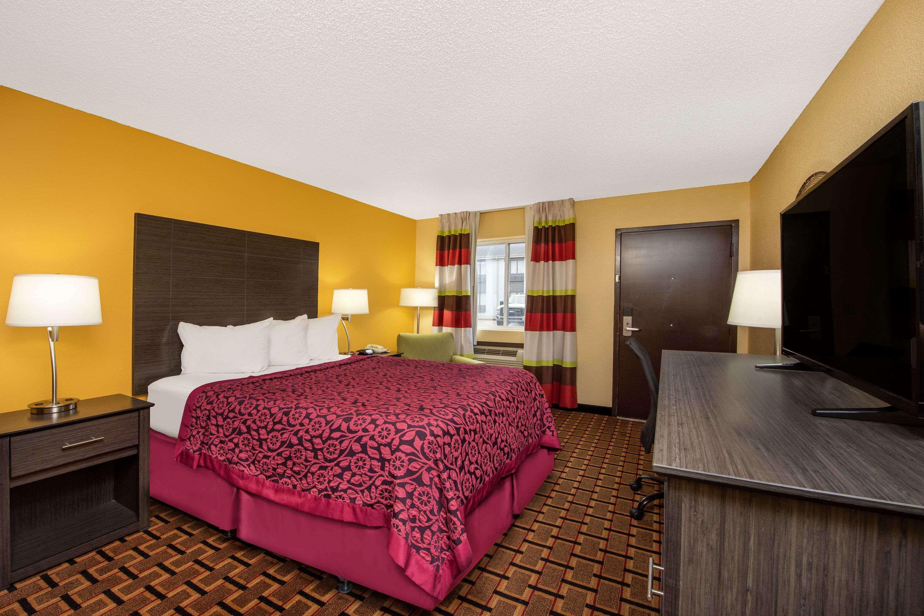Days Inn By Wyndham Carthage Kültér fotó