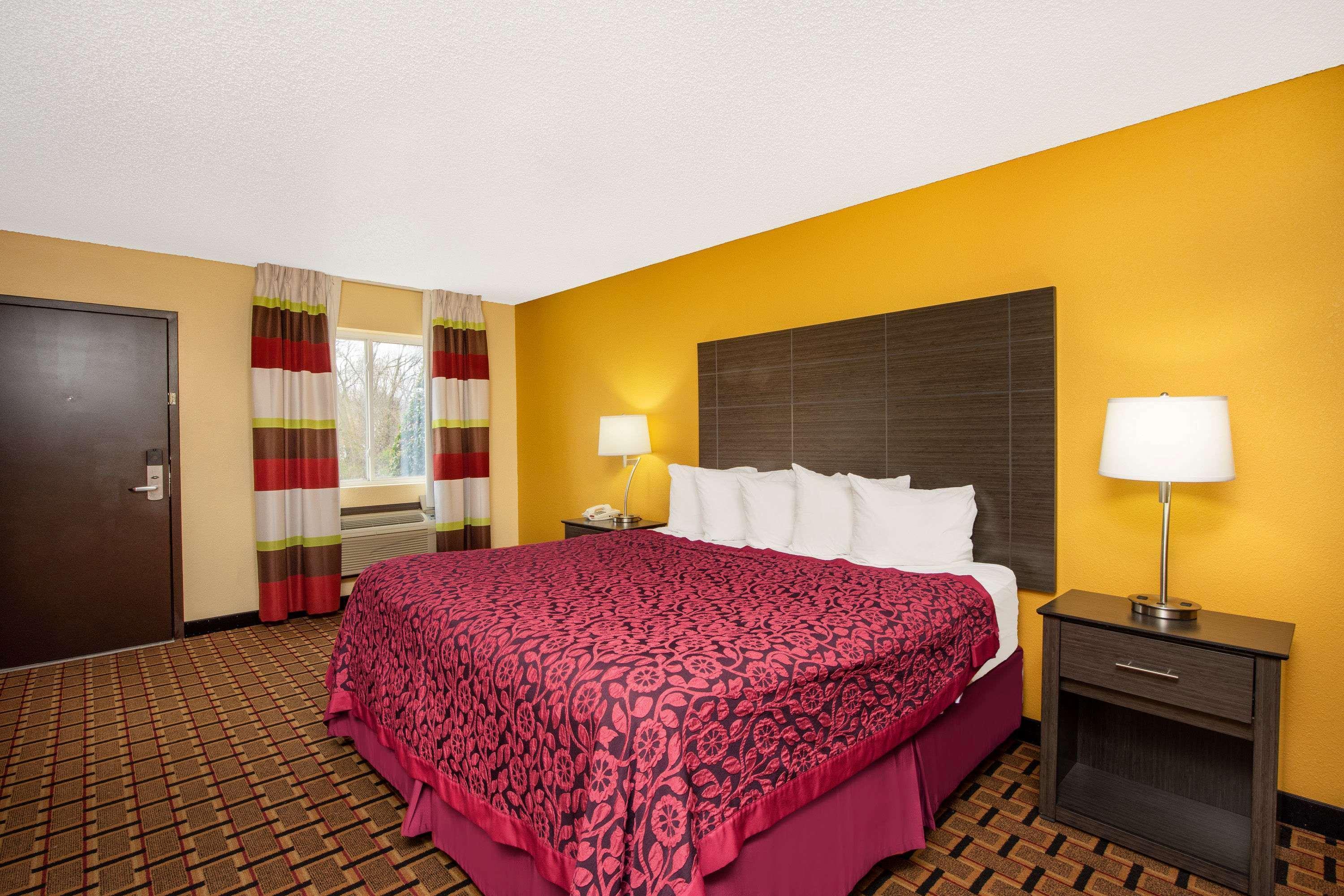 Days Inn By Wyndham Carthage Kültér fotó