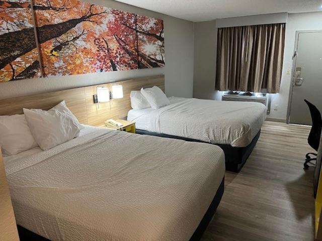 Days Inn By Wyndham Carthage Kültér fotó